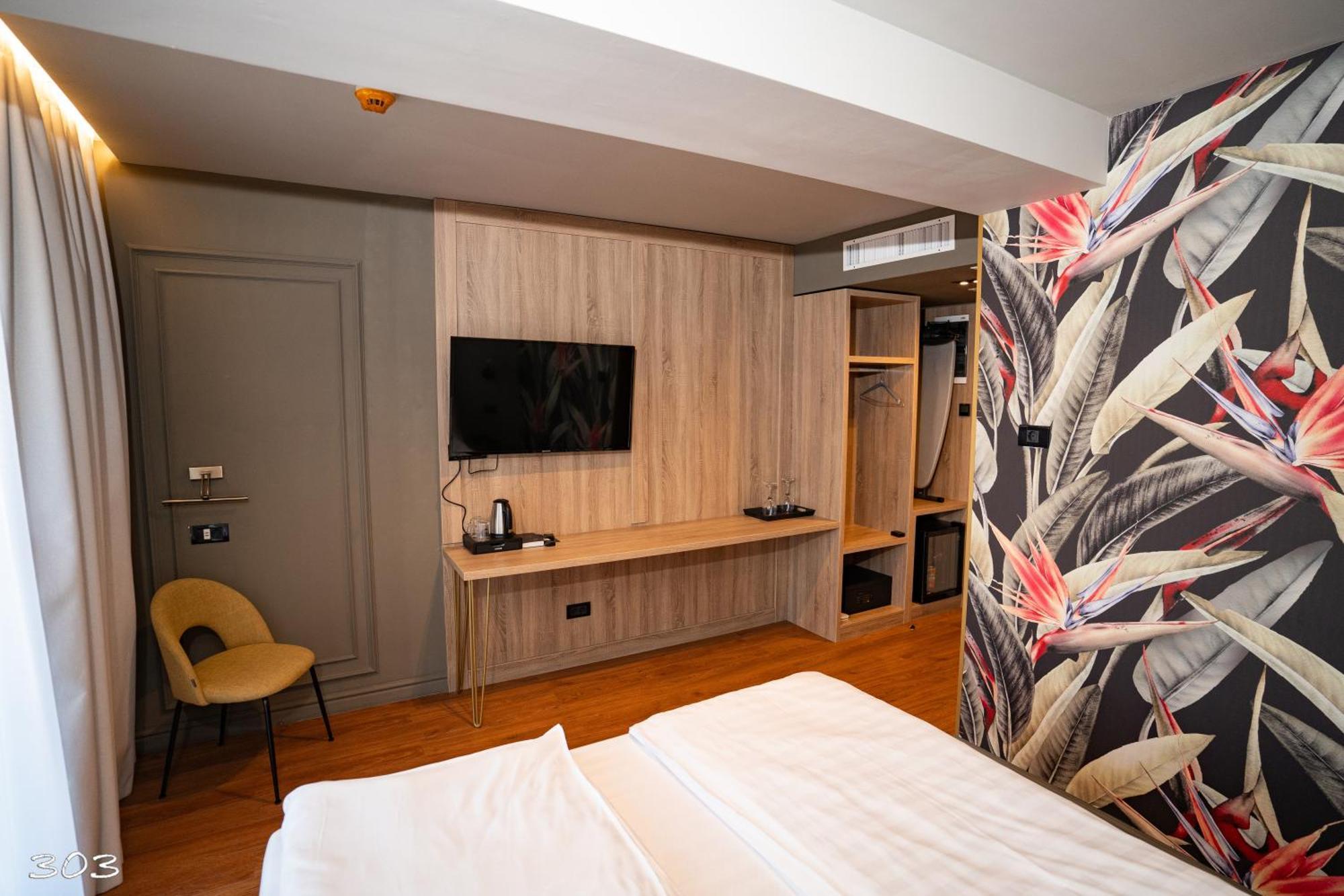 Cosmopolita Boutique Hotel Timişoara Eksteriør billede