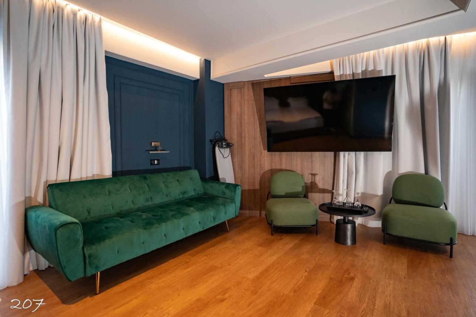 Cosmopolita Boutique Hotel Timişoara Eksteriør billede