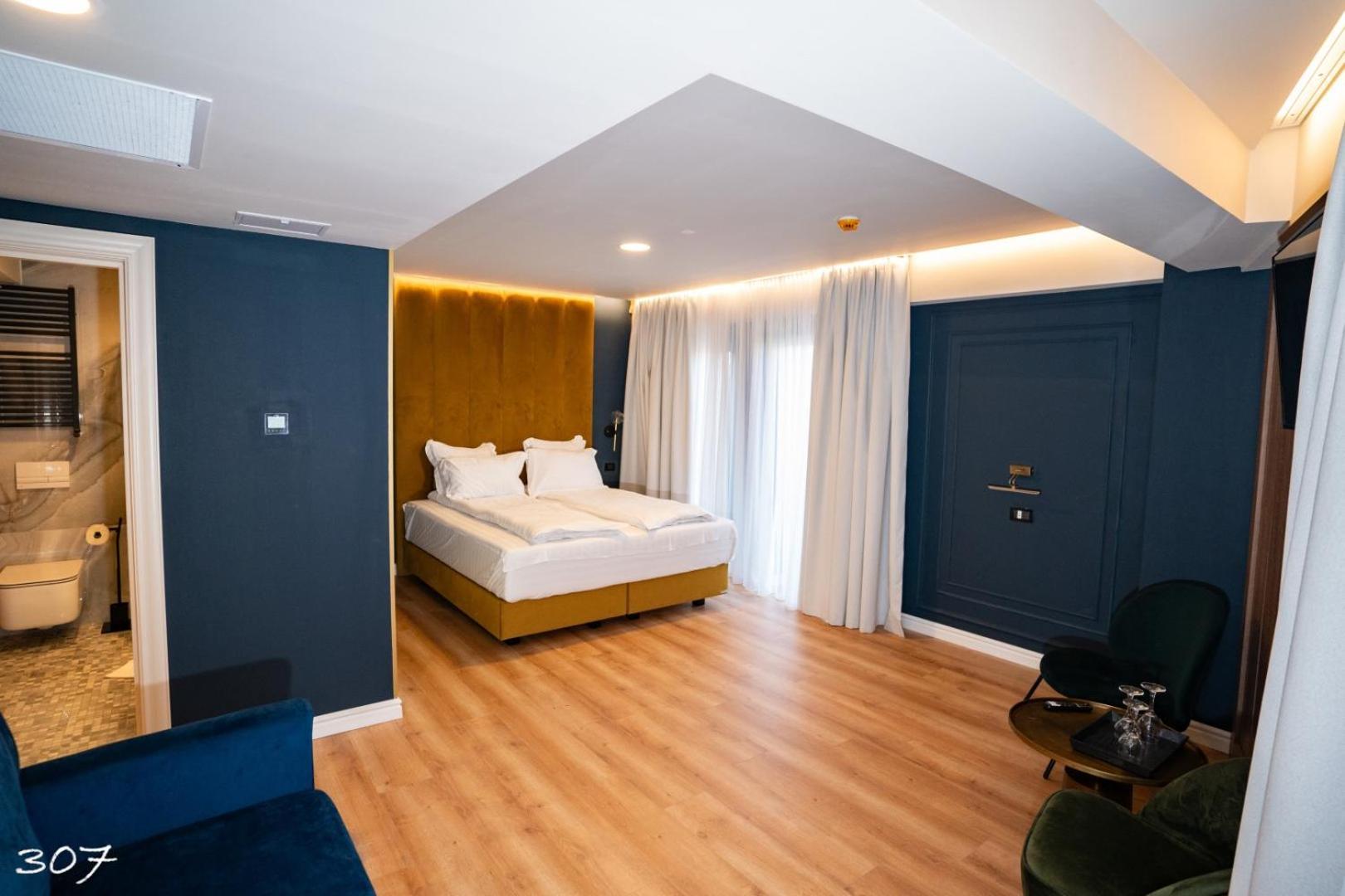 Cosmopolita Boutique Hotel Timişoara Eksteriør billede