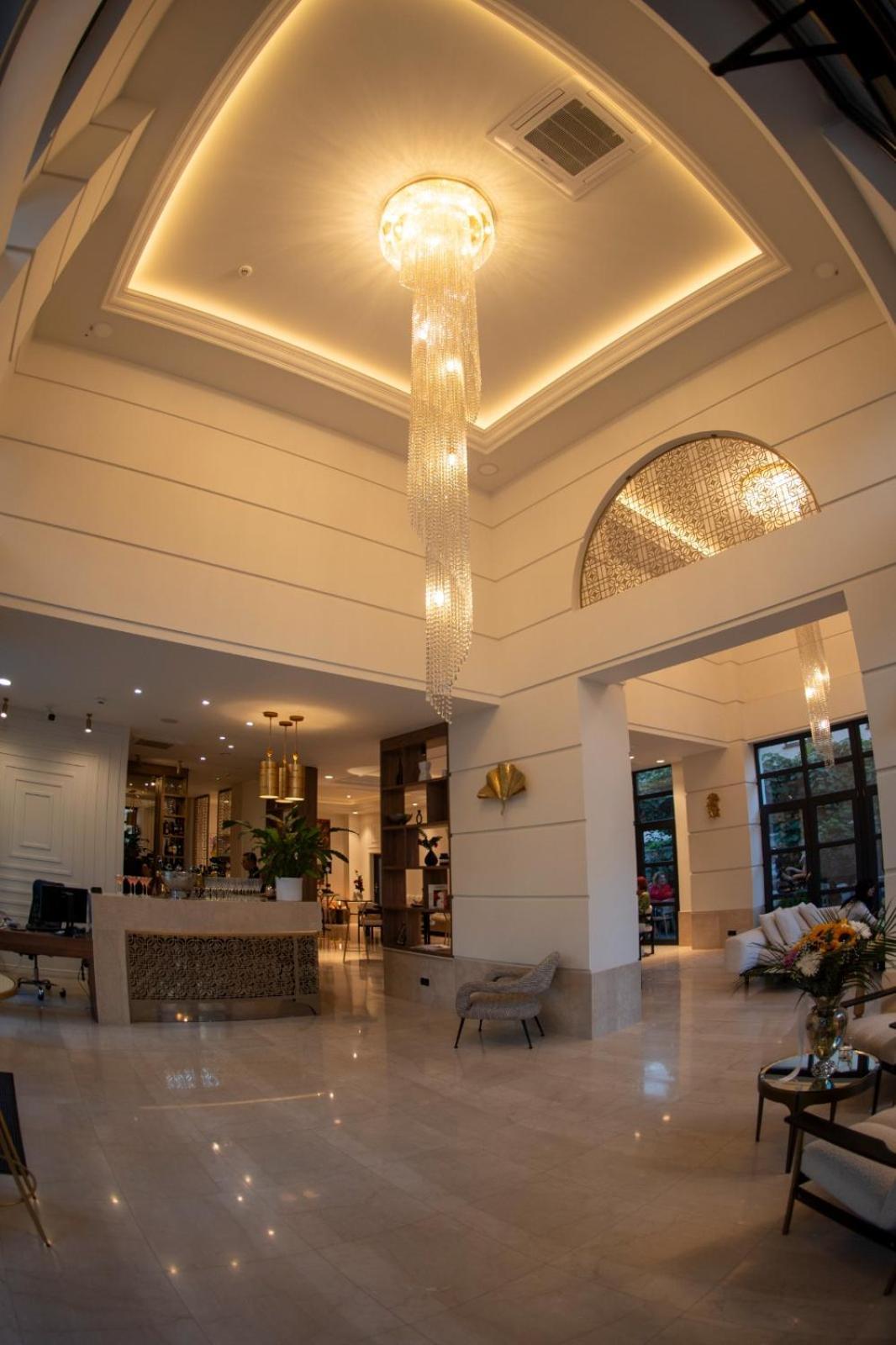 Cosmopolita Boutique Hotel Timişoara Eksteriør billede