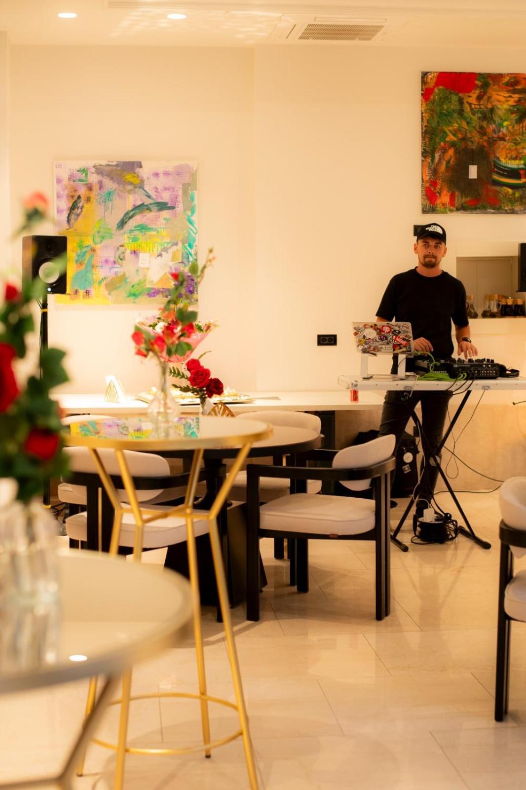 Cosmopolita Boutique Hotel Timişoara Eksteriør billede